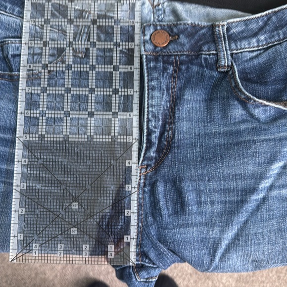 Wit & Wisdom jeans size 10 - Picture 4 of 4